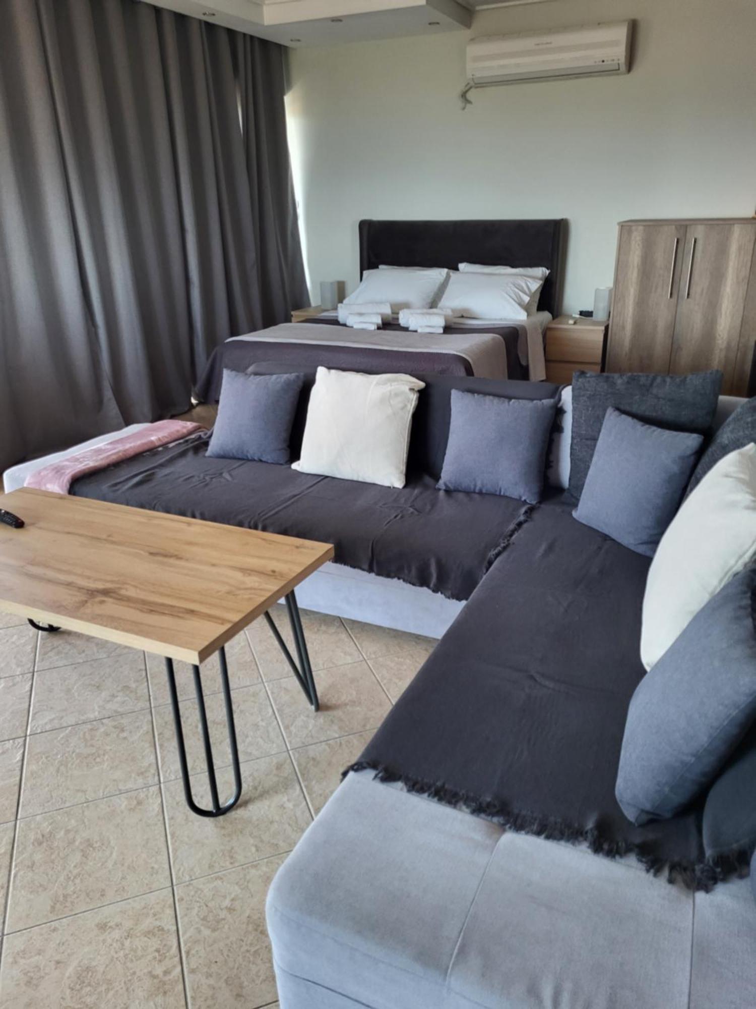 "Stergiou Luxury Apartment 2Nd Floor" Με Κοινη Πισινα Saronida Pokoj fotografie